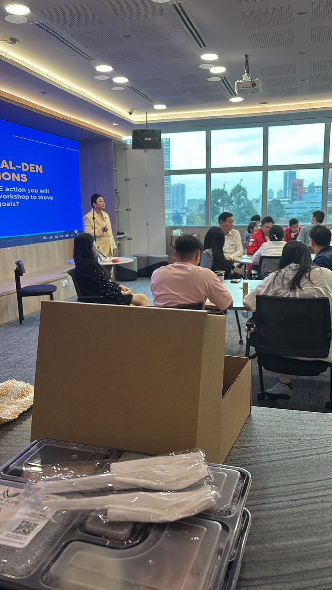 palmerdebra's tweet image. It was just another full day of #work ❤️❤️