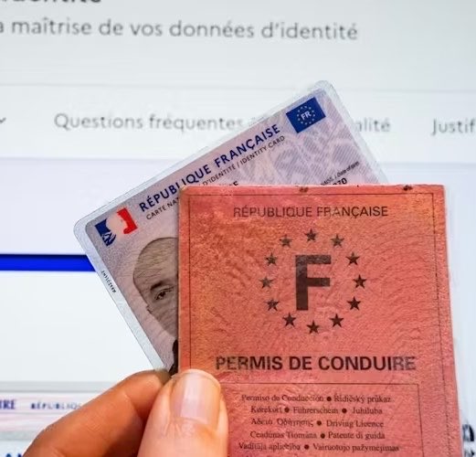 🚨🇫🇷💻  ALERTE CYBERATTAQUE 

Le ministère de l’Intérieur annonce une attaque informatique sur le site de l’ANTS susceptible d’impliquer une fuite massive de données personnelles concernant des millions d’usagers. 

Les informations exposées : identifiant de connexion, civilité,