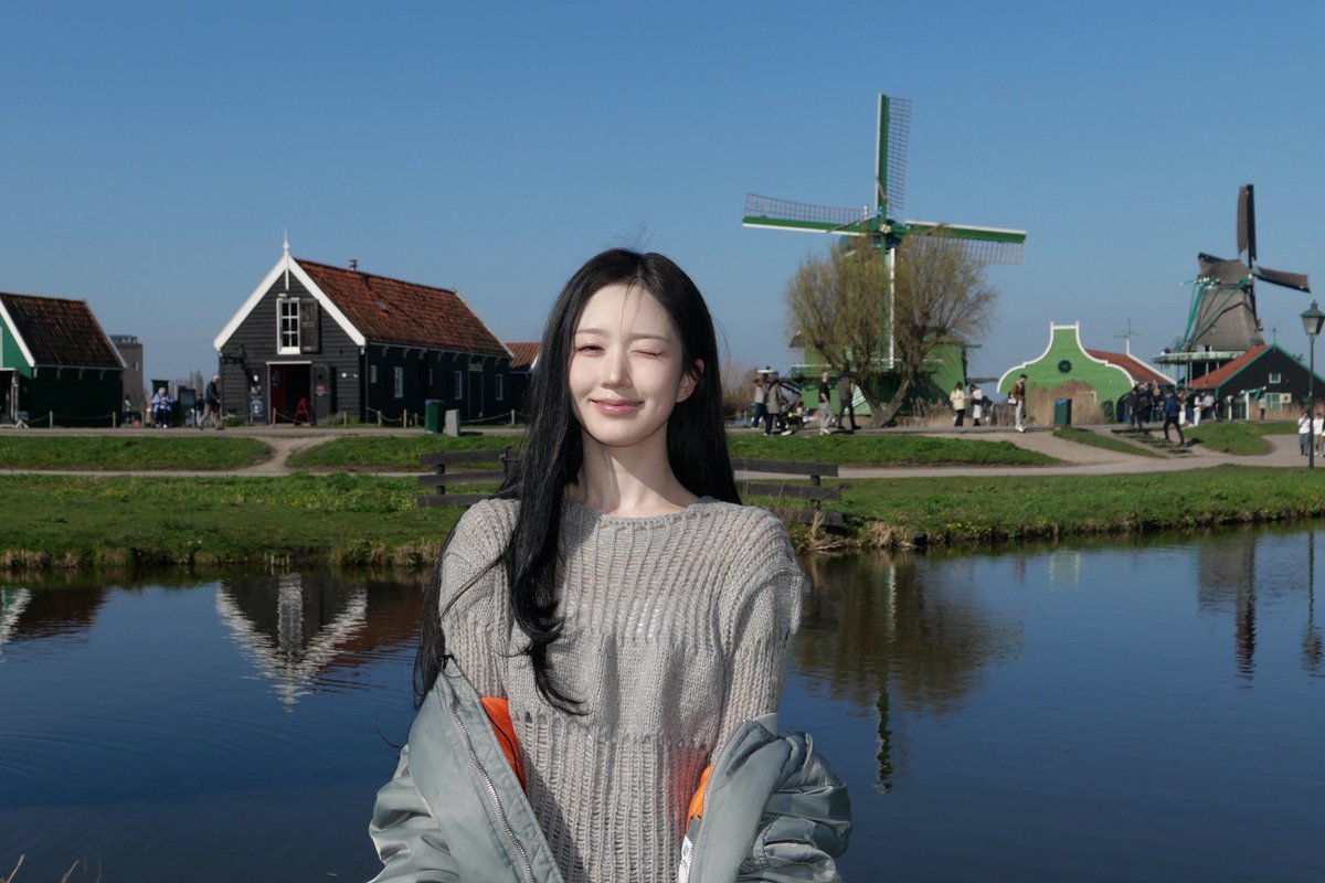 HAEWONNl's tweet photo. Dromerige taferelen voor mijn ogen https://t.co/D86mrrrikt