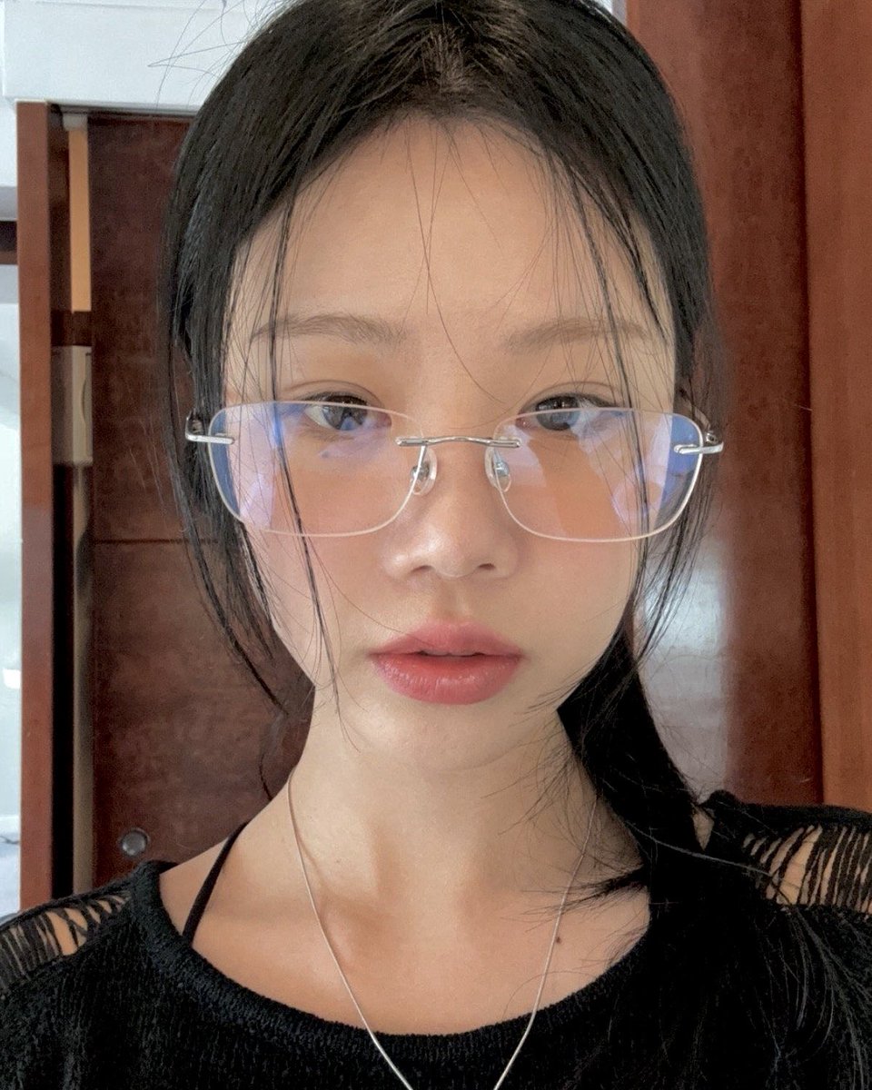 Renjana, Laura Jelita. tweet media