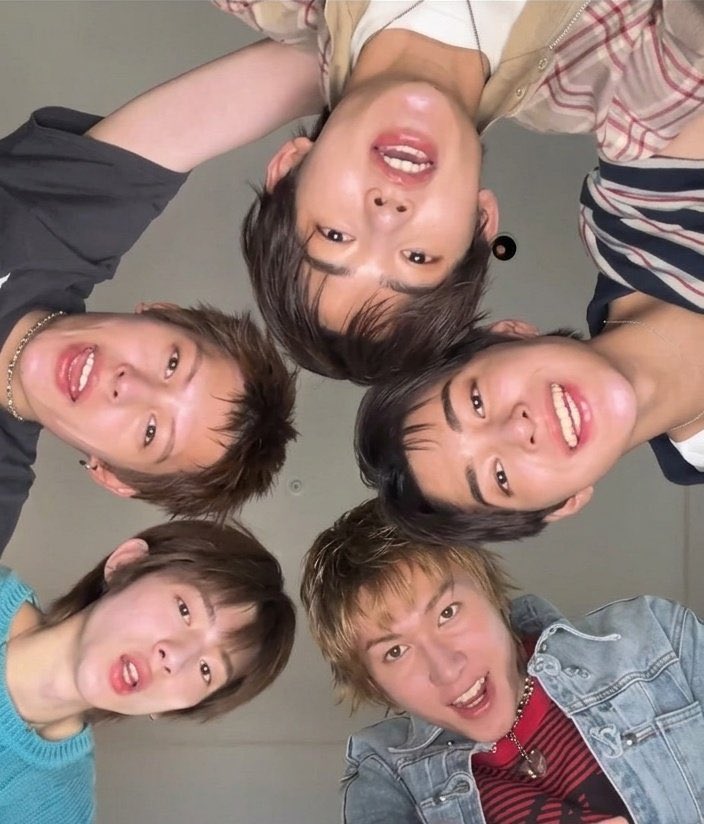 asha ✮ tweet media