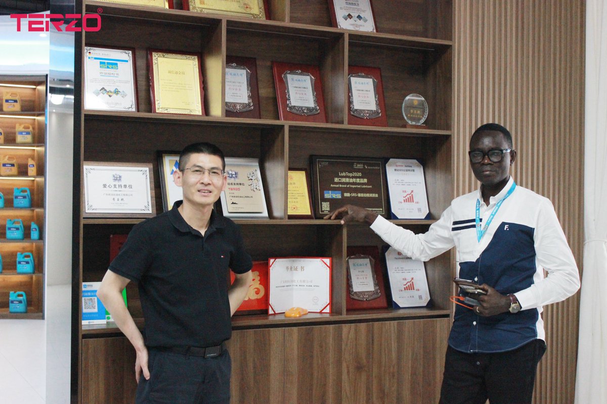 TERZO_Oil_Guide's tweet image. From Benin 🇧🇯
Product discussions. Market alignment.
Next steps ahead.
🌐 terzolubricant.com

#Benin #Africa #B2B #Lubricants #TERZO #Growth