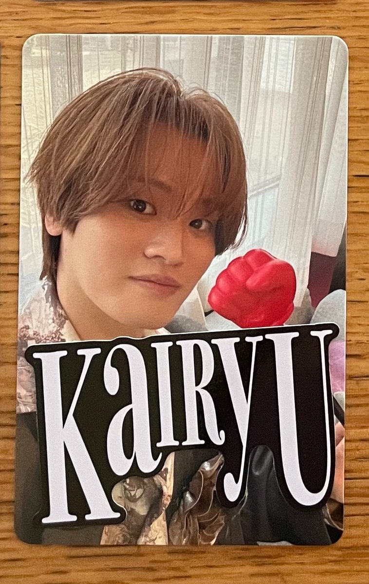 tsr270401's tweet photo. MAZZEL Banquet ランダムフォトカード・ステッカー交換

求）ryuki（どちらでも見当します）
譲）seito kairyu

 #MAZZEL  #MAZZEL交換 https://t.co/g00zWd6a6E