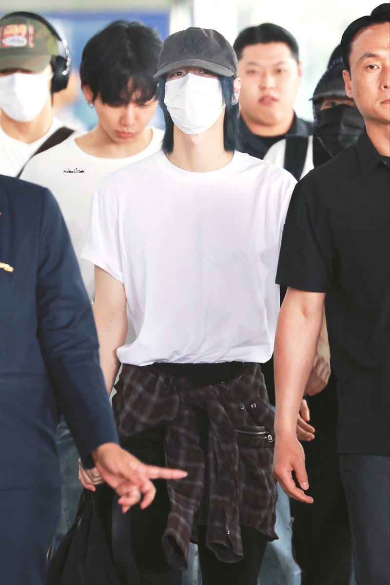 youngang tweet media