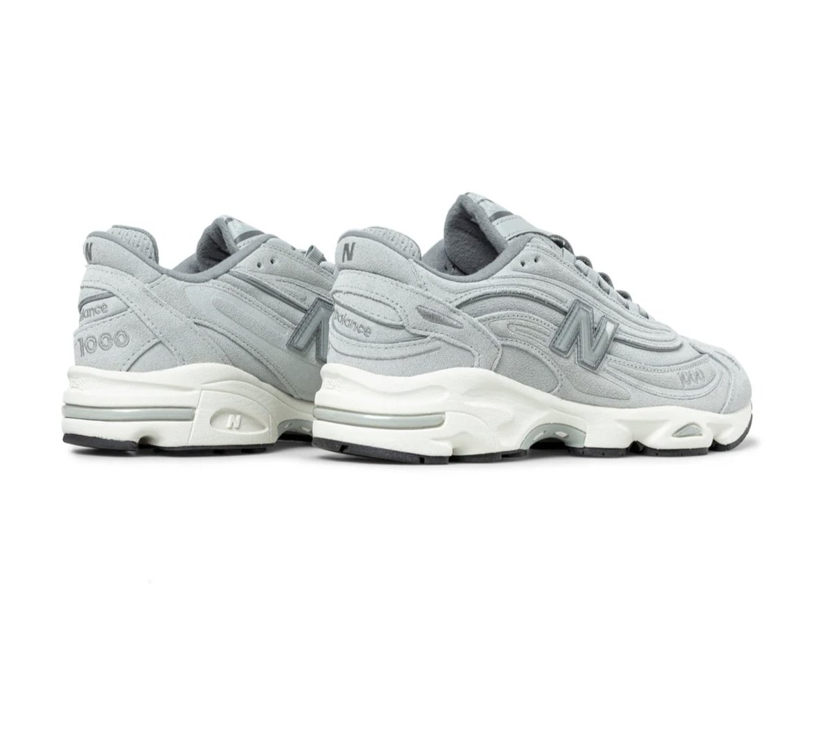 WalkWithYooNavi's tweet photo. 뉴발란스 U10002LV 론 스타 그레이
브랜드: 뉴발란스 [New Balance]

#유연석 #YooYeonSeok
#NewBalanceU1000 #NewBalance
틈만나면_52회 시즌4
유네비🐾 https://t.co/q02RhuSqTp