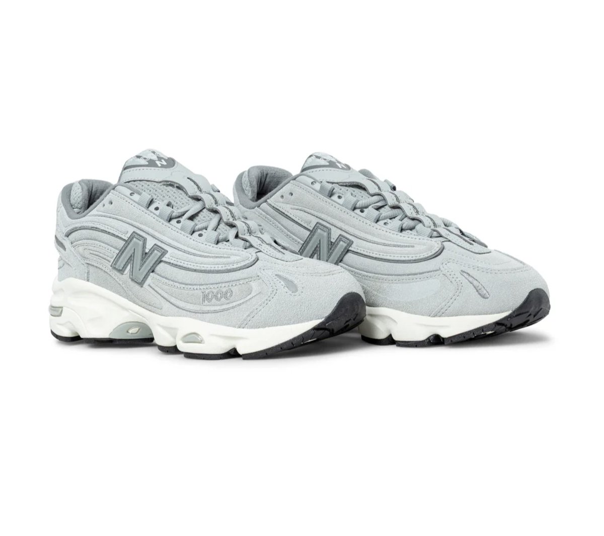 WalkWithYooNavi's tweet photo. 뉴발란스 U10002LV 론 스타 그레이
브랜드: 뉴발란스 [New Balance]

#유연석 #YooYeonSeok
#NewBalanceU1000 #NewBalance
틈만나면_52회 시즌4
유네비🐾 https://t.co/q02RhuSqTp