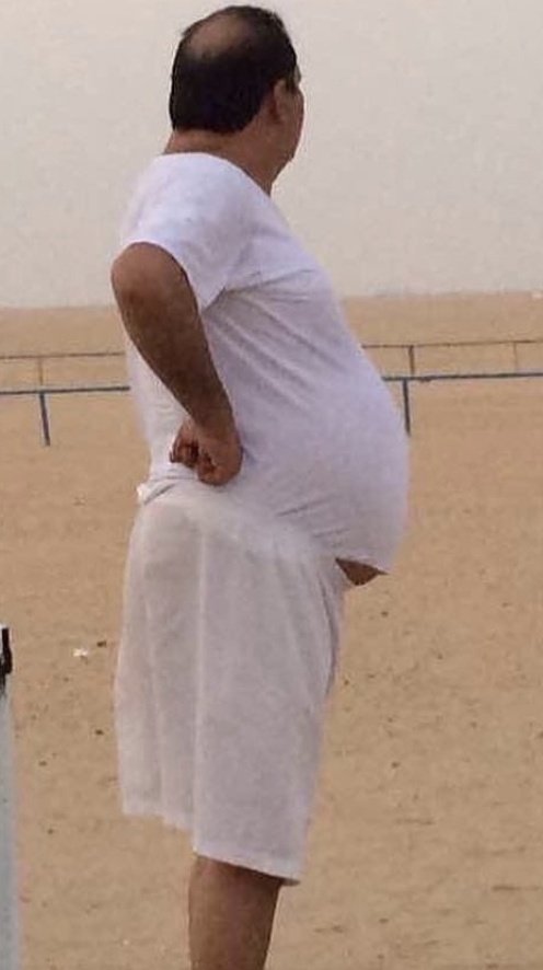 كَائِنٌ ضَوئّيْ tweet media