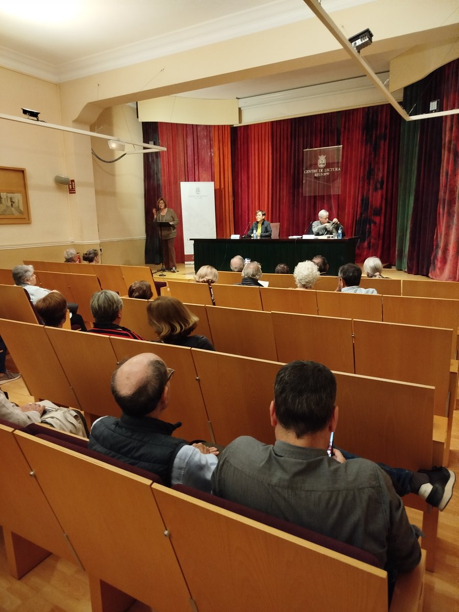 Centre de Lectura tweet media