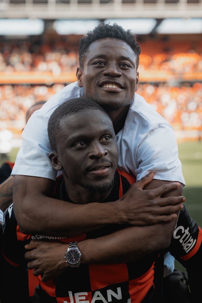 FC LORIENT 🐟 tweet media