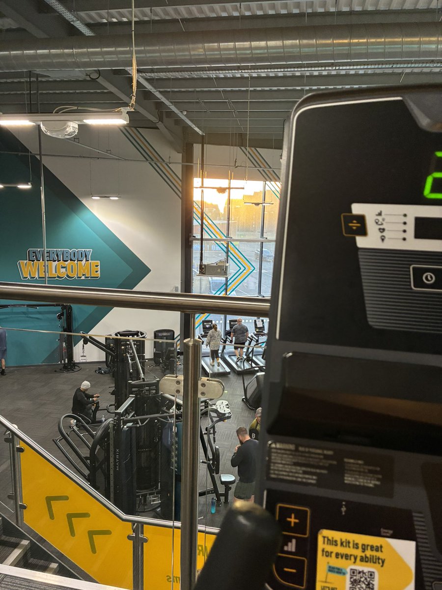 lufbraspud's tweet image. #Morning ☕️

Day 3 ~ ☀️ &amp;amp; 🚲 (sun &amp;amp; cycle 🔁)

Turning 🪫 to 🔋 

🙌💜🧠
#coffee #exercise #teacher5aday