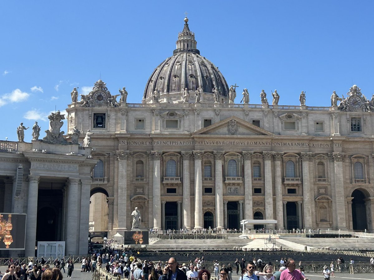 Miss Anthropist 2.0 tweet media