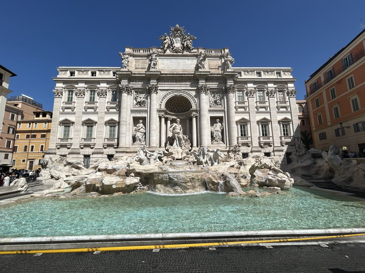 Miss Anthropist 2.0 tweet media