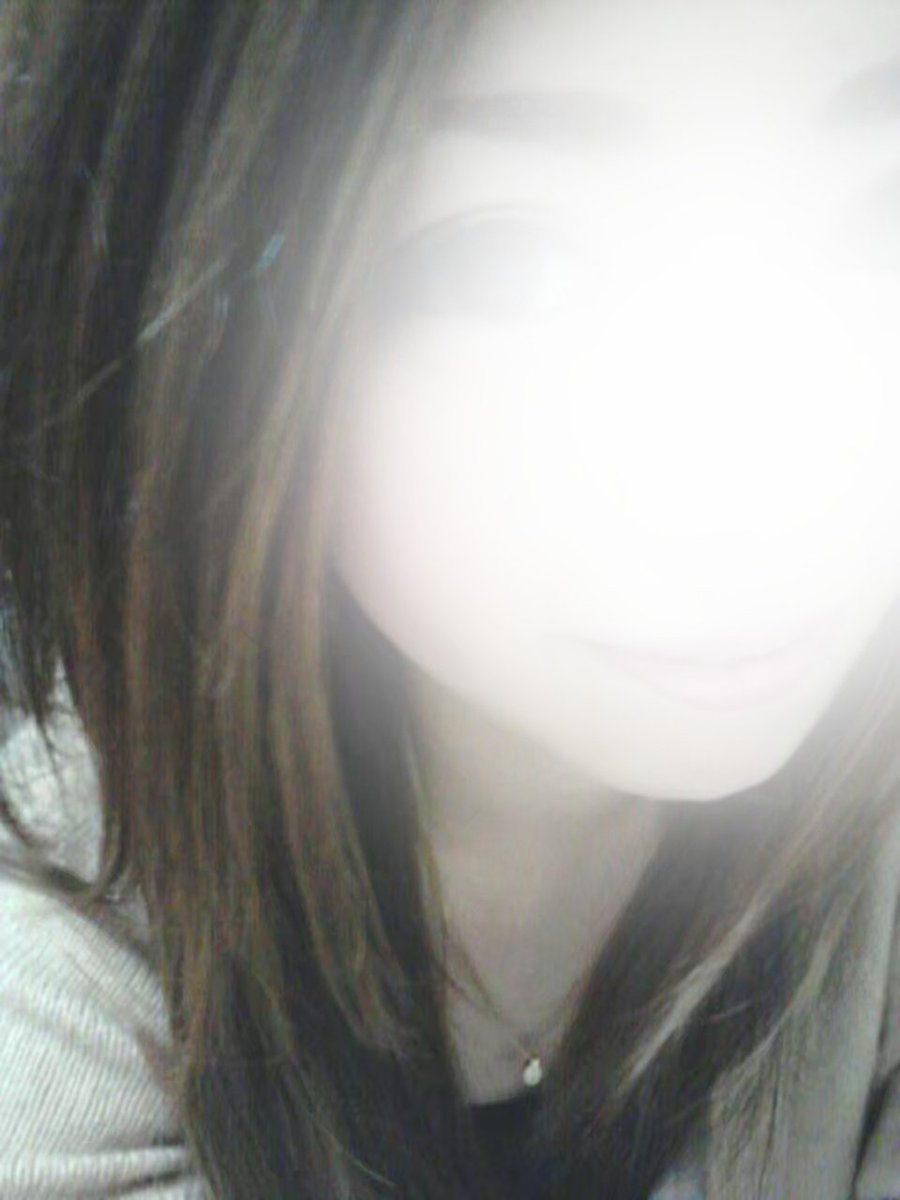 みか@HOWEVER tweet media