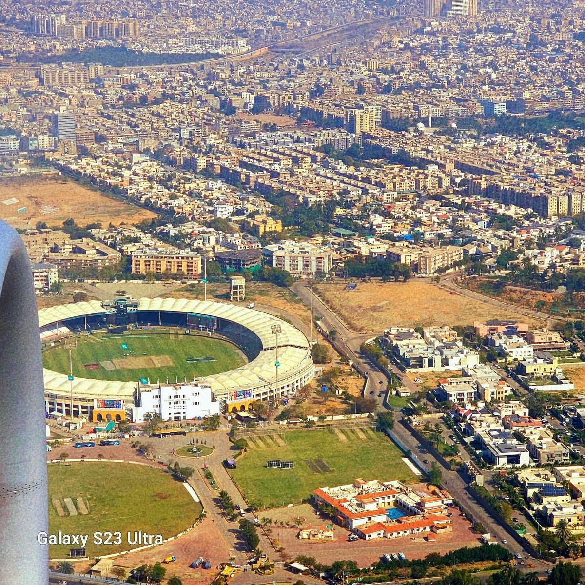 dard_e_disco_'s tweet image. Which cities tell your story better—
the one that made you, or the one that changed you?

For me: Karachi made me.
Dallas shaped me.
Dubai is polishing me. 

#cities #story #life