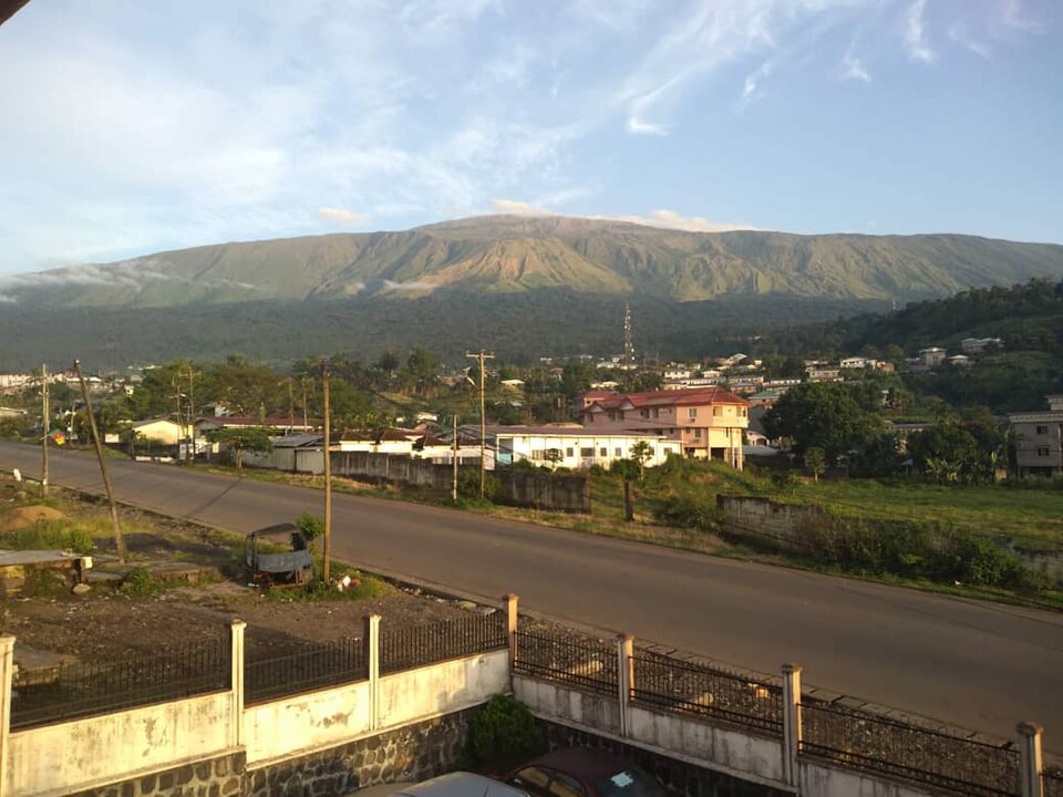 POV of a clear morning view of Mount Fako 🇨🇲📍gently reminding us that even in our darkest moments, hope still rises.
Some landscapes don’t just please the eye, they restore the soul. Yep that's enough therapeutic scenery.

Can we get your Point Of View of the mountain!