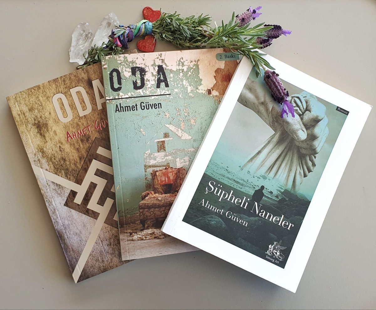 ahmetguvenblog's tweet image. Oda'nın 3., Şüpheli Naneler'in 2. Baskısı yolda... Okuyan, yorum yapan herkese teşekkürler. 🙏
@SimurgArt 💐
#edebiyat #roman #kitap #oda #kitapönerisi #pazartesi