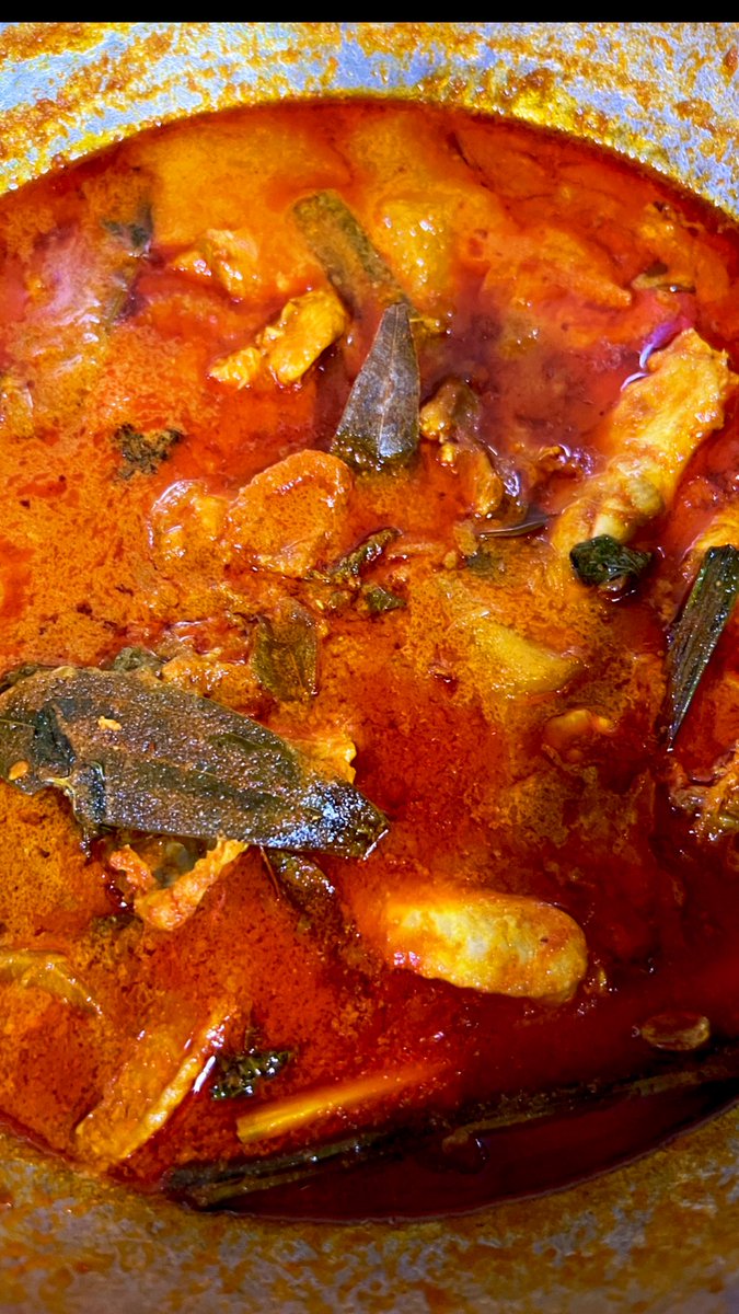 ushaismyname's tweet image. When brothers in KL and you wanna serve them with their fav 😏 #biryani