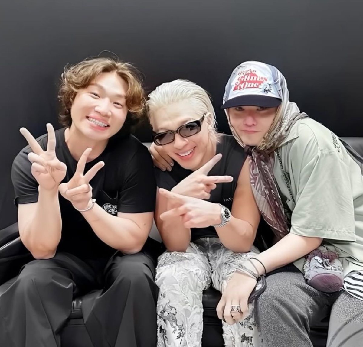 Pop Crave tweet media