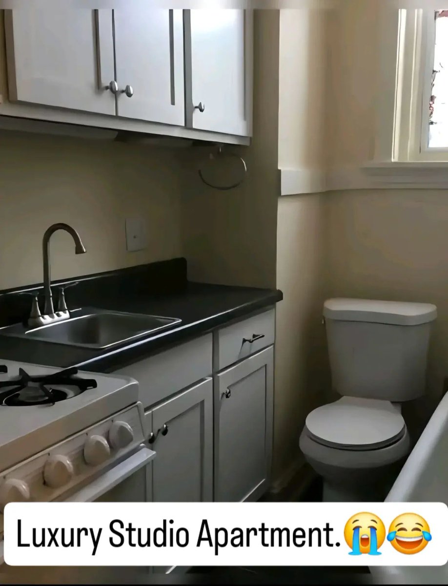 Ulo_Spaces's tweet photo. Who exactly should take responsibility for this?

Is it the developer trying to maximize space at all cost or the landlord approving anything just to rent it out?

Because at the end of the day, na the renter go suffer am.

This is why proper planning and accountability in housing matters. Not every space should become a self contain by force.

Who is really responsible for setups like this? Developers or landlords?

#LagosApartments #HouseHuntingInLagos #UloSpaces #RealEstateNigeria #LagosLiving RentersInLagos