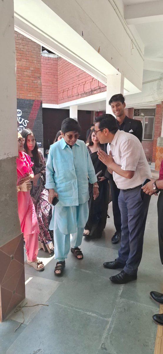 Kiran Bedi tweet media