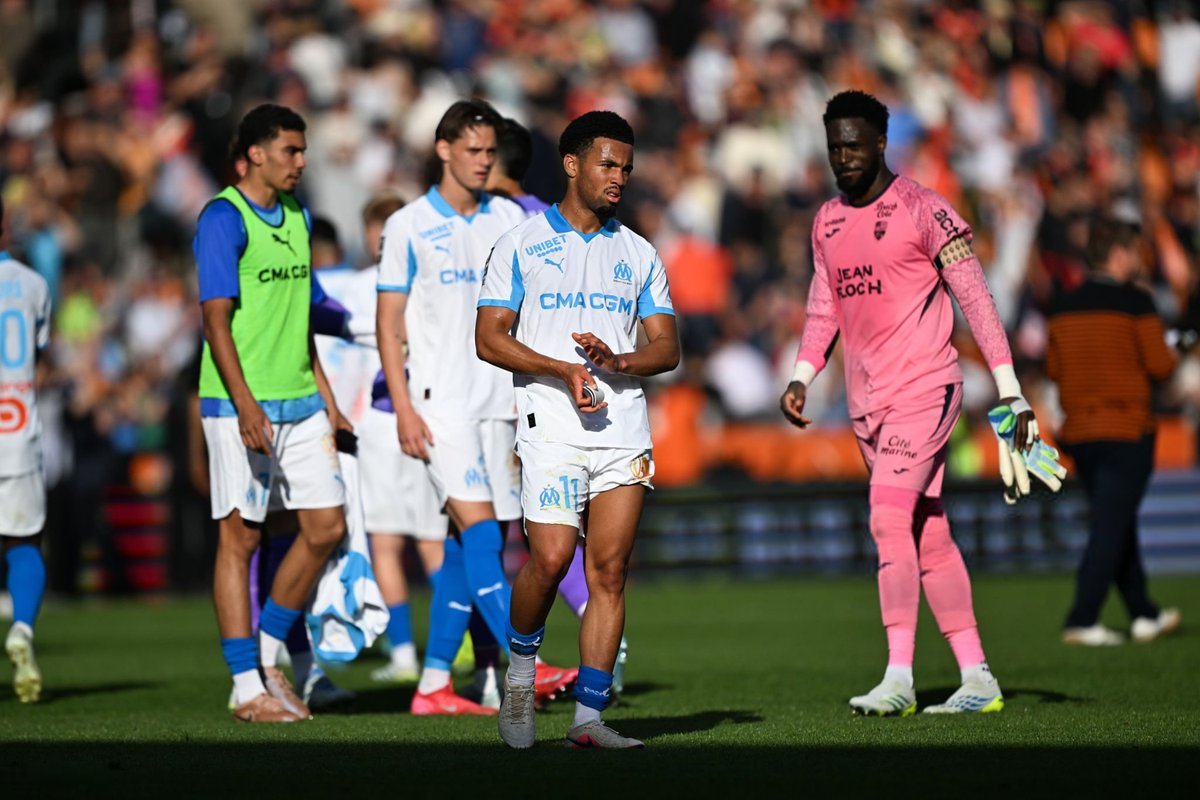 Vibes Foot tweet media