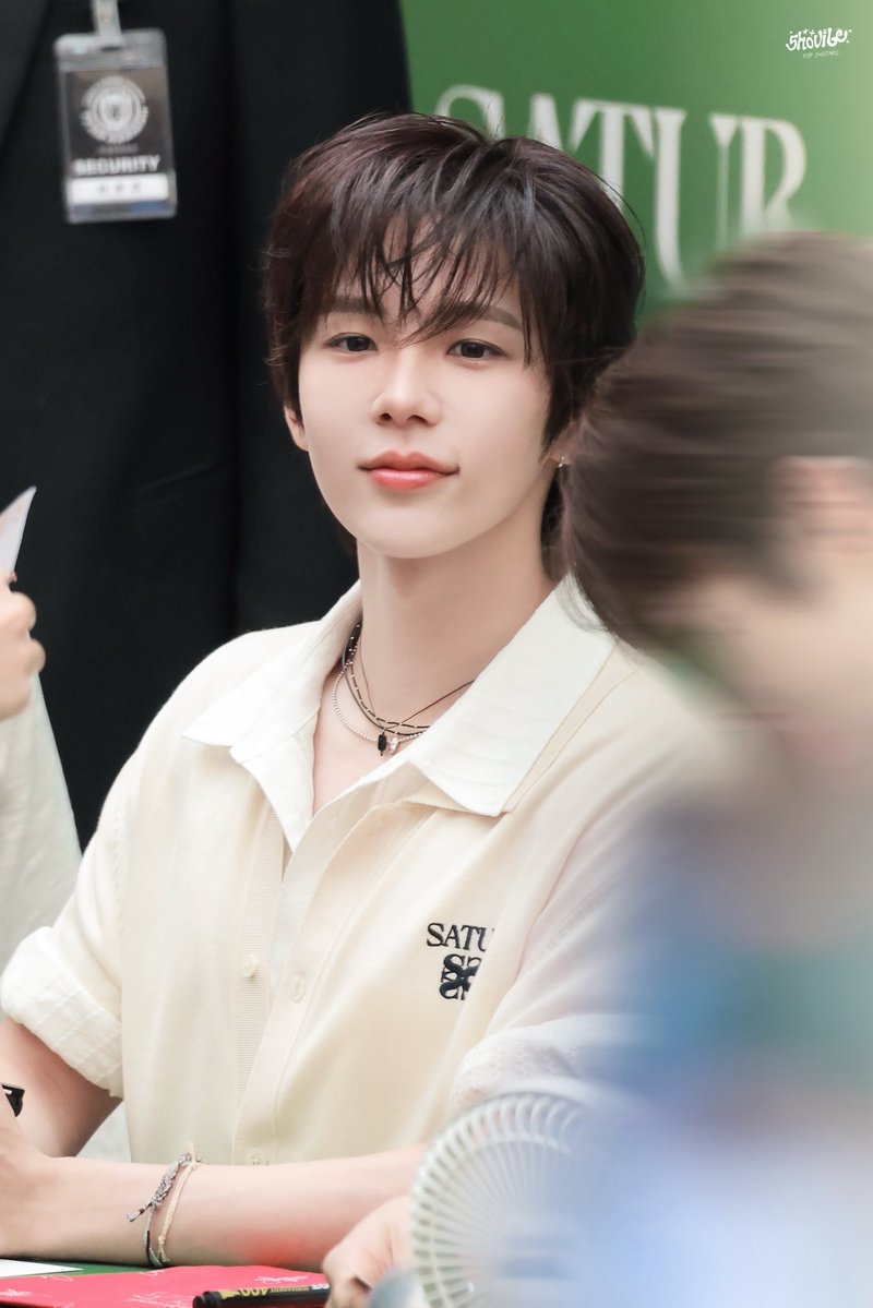 260419 SATUR 공팬

타로 얼굴 보고 나 이 상태임: (๑ʘ̅ д ʘ̅๑)!!!

#RIIZE #라이즈
#SHOTARO #쇼타로 #ショウタロウ