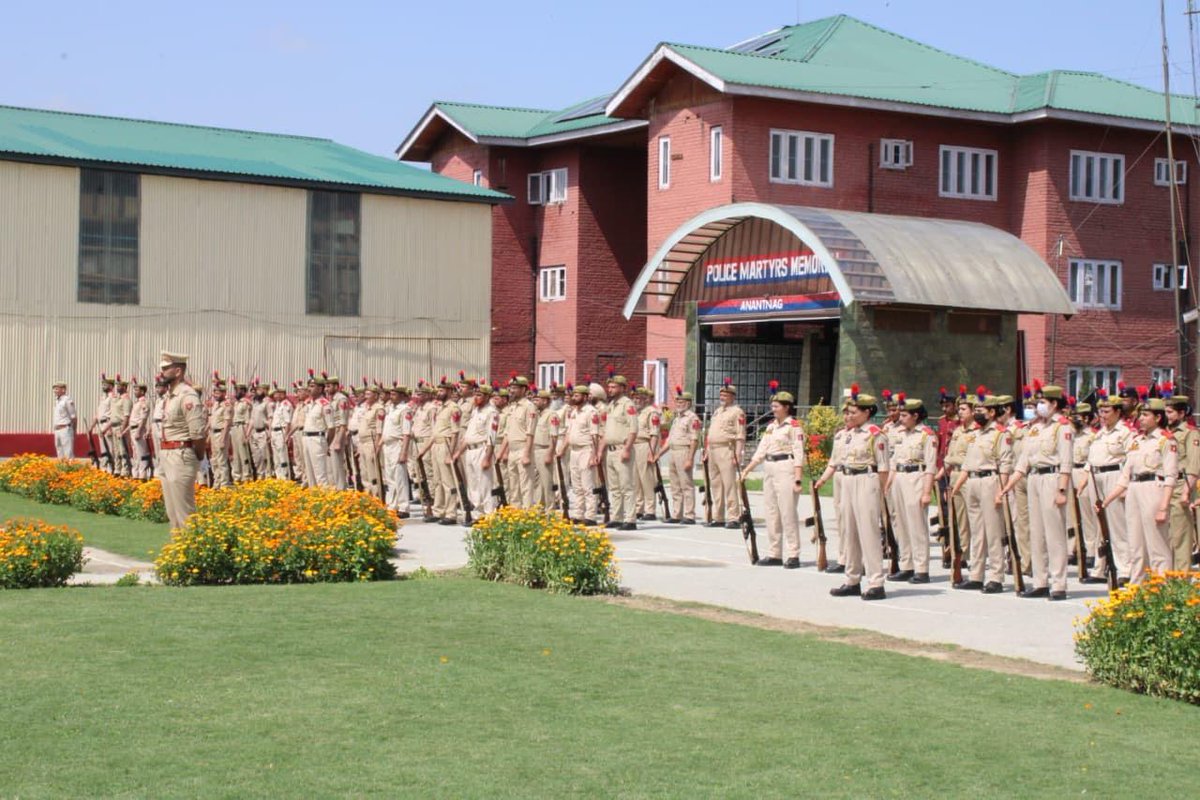Anantnag Police( اننت ناگ پولیس) tweet media