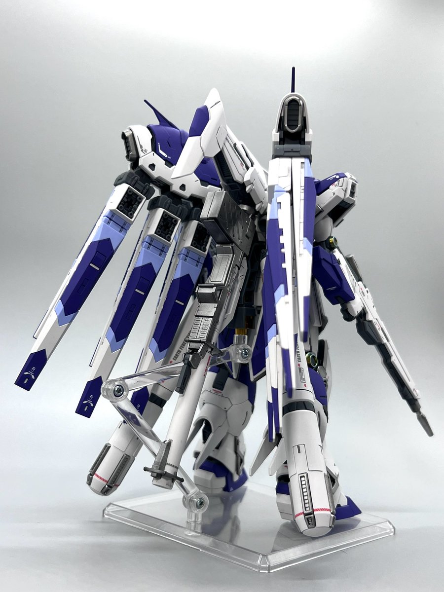 prironimuf's tweet photo. 久しぶりにこっちもUP。カトキver風RG H i-νガンダム完成ー！　結局ほぼ全塗装してしまった。時間かかったけど楽しかったー！　#ガンプラ https://t.co/C11F7aCqY1