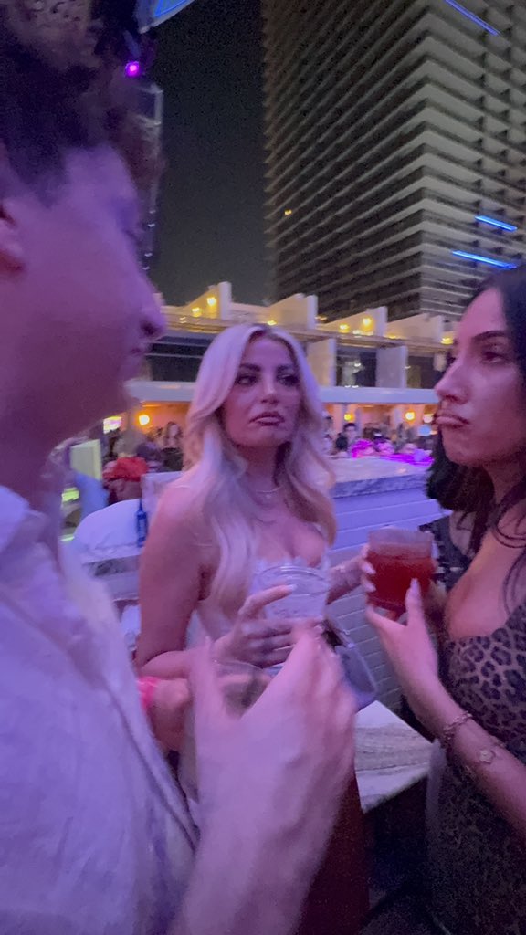 barstoolspringb's tweet photo. He moves different https://t.co/4oB7IutO1p