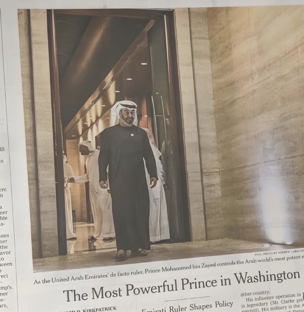 AlrashediSabha's tweet photo. رؤية محمد بن زايد.. أكبر مما يتصوره العالم
صوت الوطن
رفعت الصحيفة التي تجلت فيها صورة سيدي صاحب السمو الشيخ محمد بن زايد آل نهيان، فإذا باللحظة تتجاوز حدود الورق، لتلامس جوهر الانتماء. شعرت أنني لا أحتضن صورة قائد فحسب، بل أضم وطناً كاملاً يتجلى في ملامح رجل حمل راية المجد، وارتقى بها إلى حيث لا يصل إلا الضوء. كانت تلك الصورة كقصيدة من كبرياء يكتبها الزمن على صفحة المستقبل.

https://t.co/svJkAebo17
