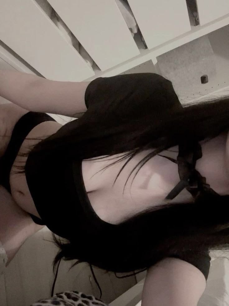 dominantgrl_'s tweet image. ⋆. 𐙚˚࿔ pinned intro 𝜗𝜚˚⋆

૮꒰ ˶• ༝ •˶꒱ა spoiled babydoll with a degrading fetish 🎀
 
into power pretty things and making needy little wallets weak for my attention i like teasing and dogs who know how to behave without being told twice

#goddess #paypig #finsub #femdom