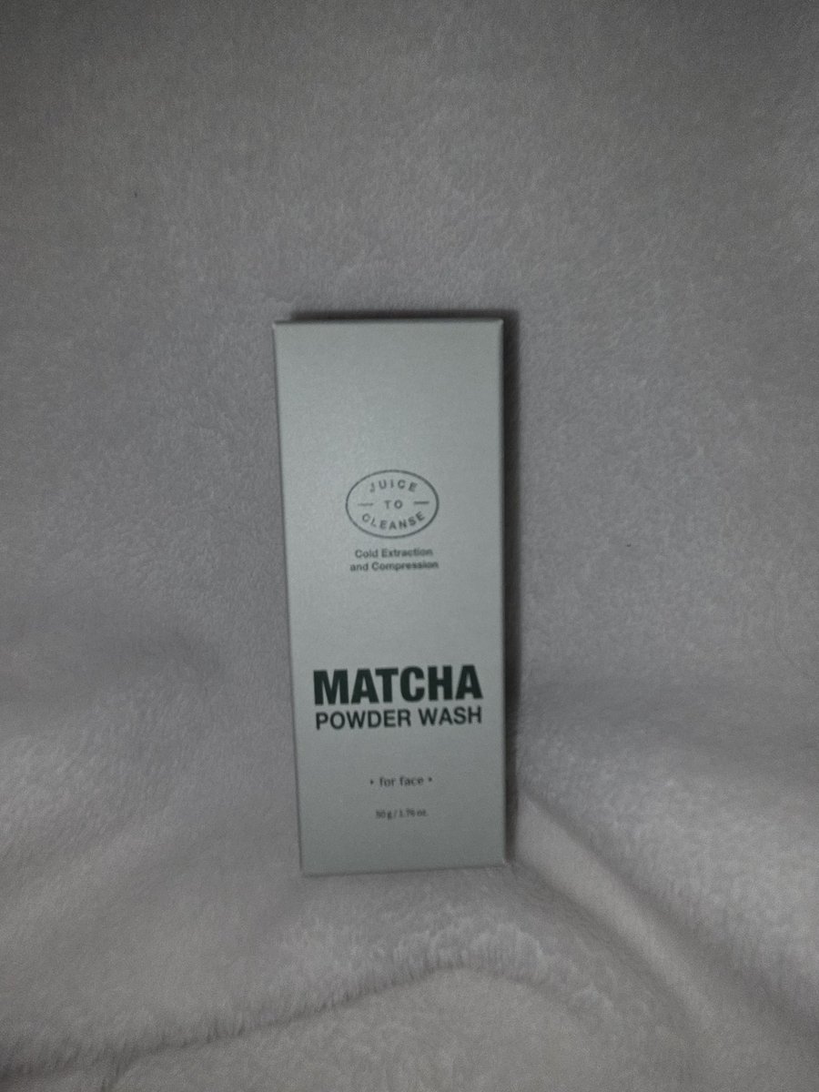 유나다 tweet media