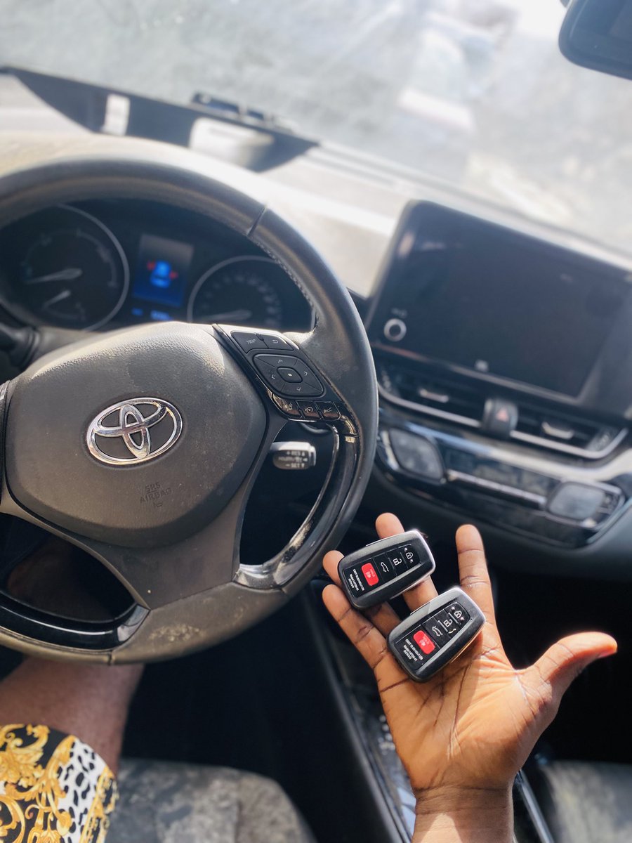 ClassicLocksmi2's tweet photo. You just stopped the car to get the mail, and then you went to the house. You had to have your keys on you, but you can't find them. It's been two days. what you gonna do? call us for your 2020 Toyota C-HR https://t.co/yOYvJOH9So