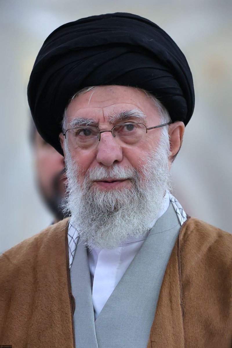 iribnews_irib's tweet photo. Martyr Ayatollah Khamenei, November 26, 2022:
"There is one solution to solving our problem with U.S. - paying America a ransom!
But they will never be satisfied with one ransom; if we pay a ransom today, they will ask for another tomorrow and the day after." https://t.co/aLUohueluC