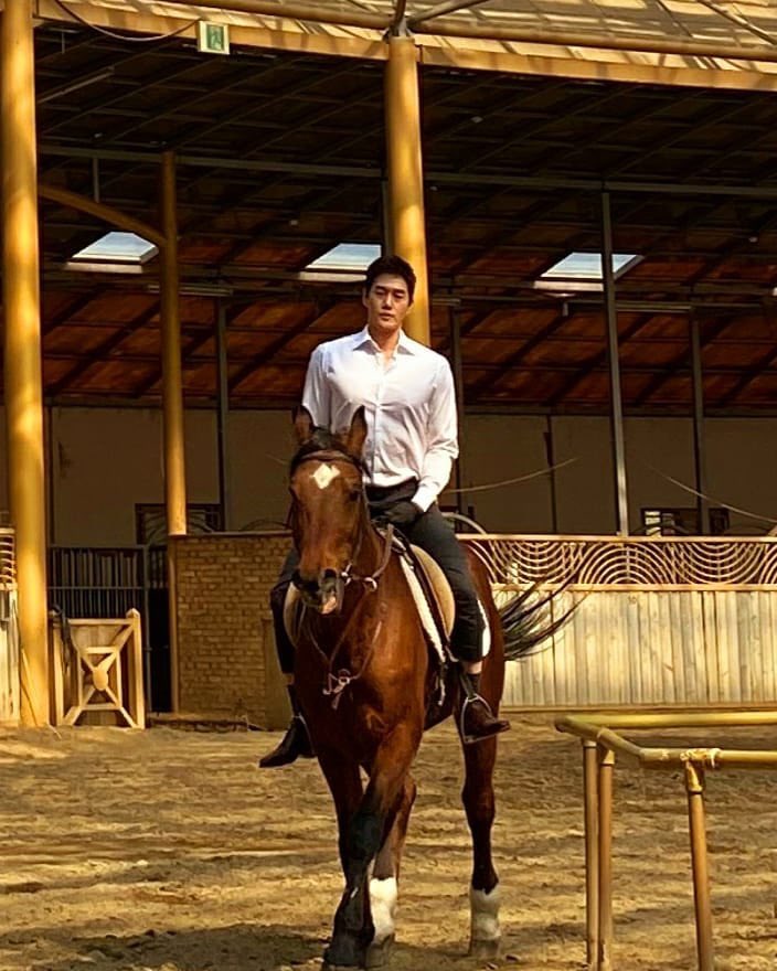 𝙏𝘼𝙀 tweet media