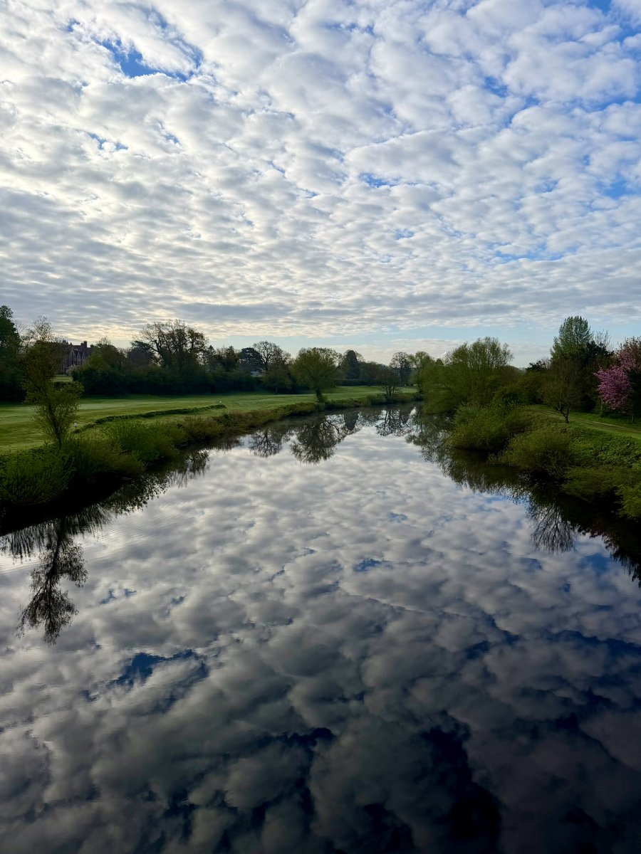 AximExchnge's tweet photo. @BBCLookNorth show Paul these pics from this morning taken by myself, Dan Connew, at Aldwark, amazing #weather https://t.co/d0gPizmsTJ