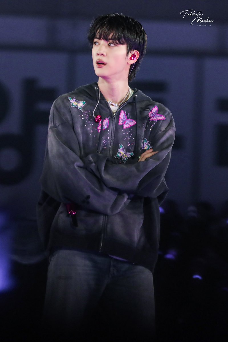 Tukkatamickie37's tweet photo. GOYANG Day 3

#JIN #진 
#방탄소년단 #BTS 
#BTS_WORLDTOUR_ARIRANG 

📌 https://t.co/jZbSBLrg4o https://t.co/u1a6YQWRjC