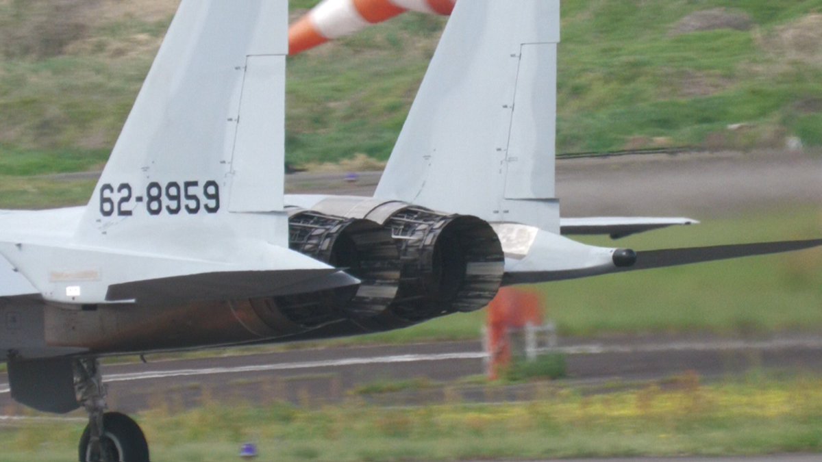 mt4692's tweet image. 近代化改修機の後方レーダー付F-15#959がテスト飛行を行いました。

動画は此方⇒youtu.be/_H7XxpFXHJo

#F-15
#近代化改修機　後方レーダー付
#小松基地
#小牧基地
#岐阜基地