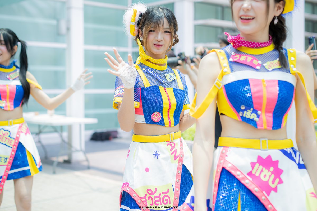 886 - Phoenixcz tweet media