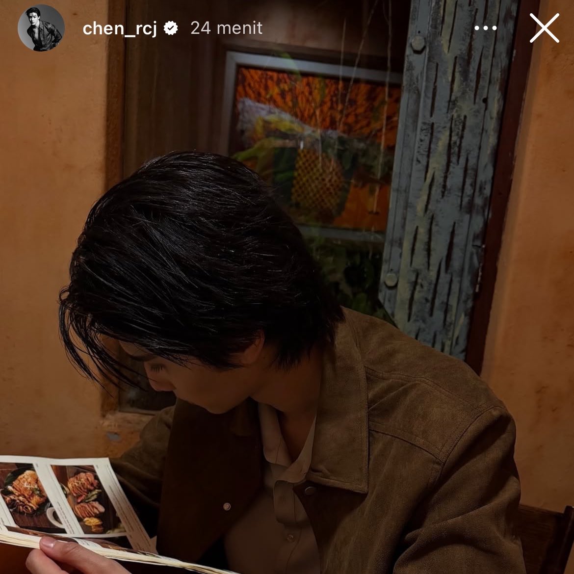 “pokoknya semua orang harus tau kalo gue lagi kangen” - Joong Archen