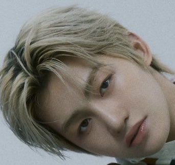 Jihoons Forehead tweet media