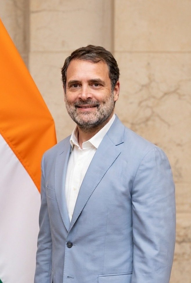 यदि आप #कांग्रेस  के समर्थक हैं, ट्विटर पर नए हैं और आपके 1,000 या उससे कम Followers हैं।

तो मुझे फॉलो करें और इस ट्वीट को रीट्वीट करें। 

आइए एक साथ आएं और #कांग्रेस को मजबूत बनाएं। 

जिसको फॉलो बैक अभी तक नहीं मिला वो कमेंट करें और जिसको मिल गया वे रिट्वीट करते रहें।