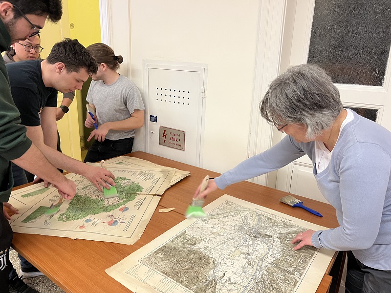 Uni_Szeged's tweet image. Rare Historic Maps at the University of Szeged📜 

Discover a fascinating glimpse into the past through a special collection of rare historic maps presented by the University of Szeged.
u-szeged.hu/news-and-event…

#UniversityofSzeged #History #Cartography #Research #CulturalHeritage