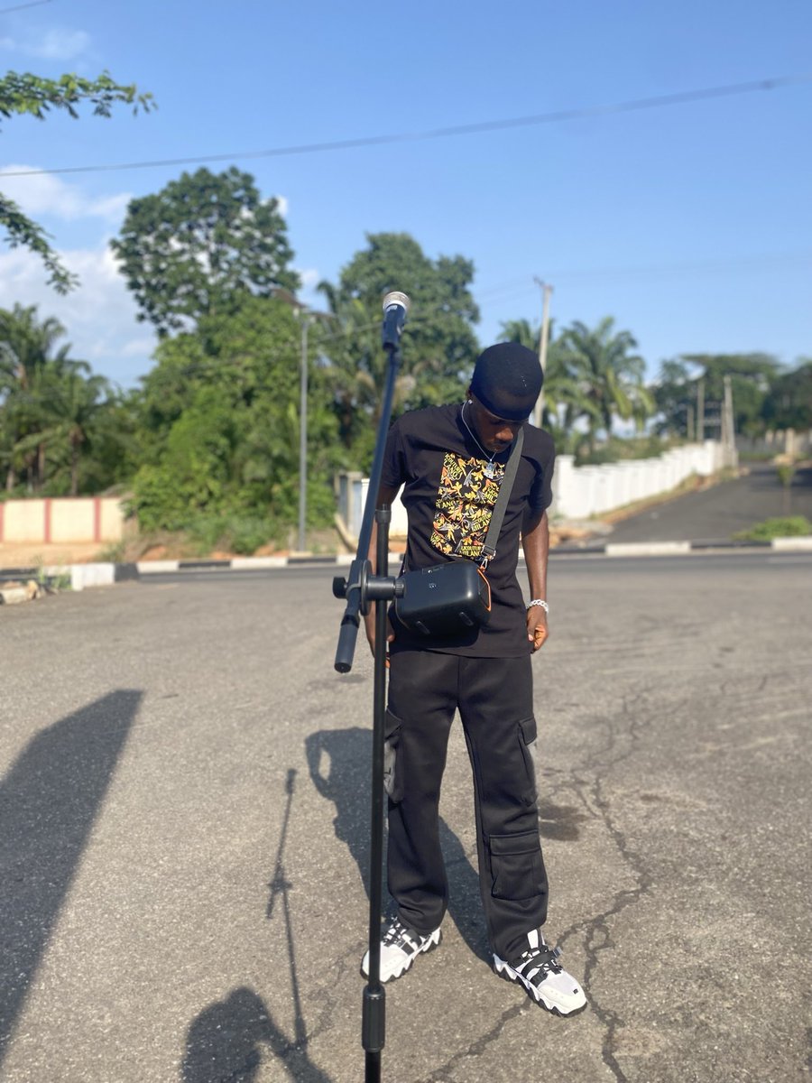 chevoletmusic's tweet image. My new drop will make you feel good #photo #text #fypシ゚viral