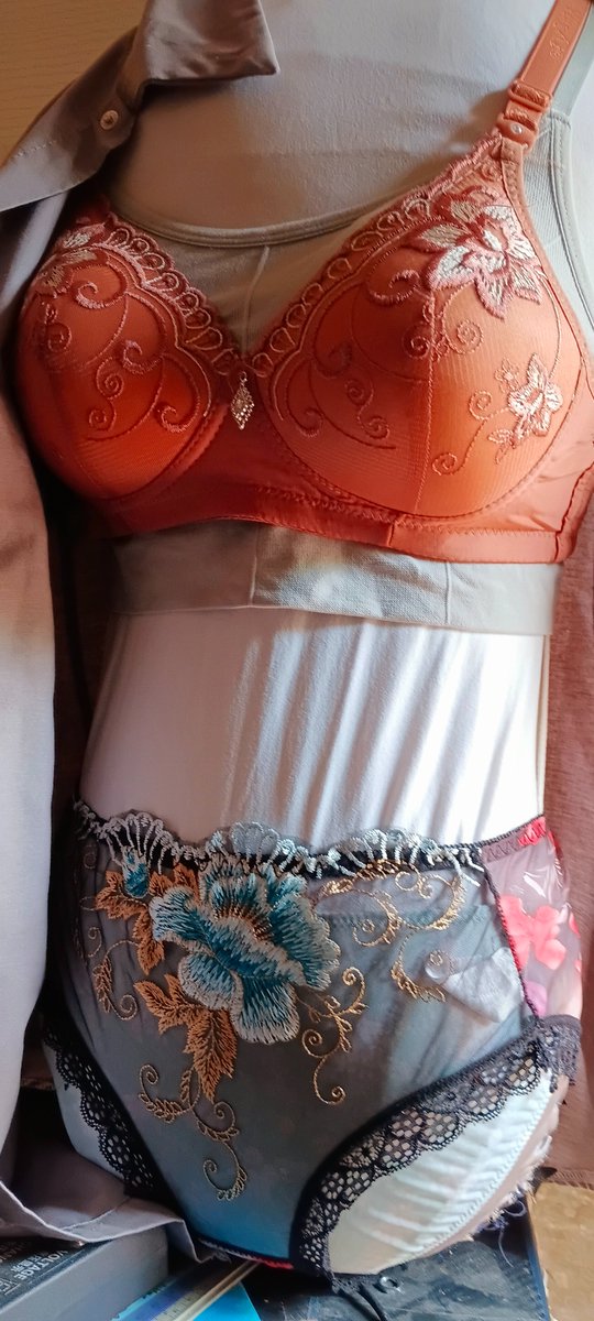 ชอบสาวใหญ่มากๆ tweet media