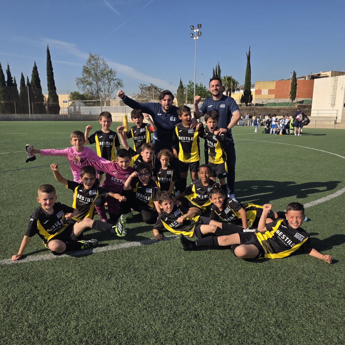cdroda's tweet photo. UD Vall de Uxó 1-4 PREBENJAMÍN A

#CDRoda #SomRoda https://t.co/CyY2mwYd5r