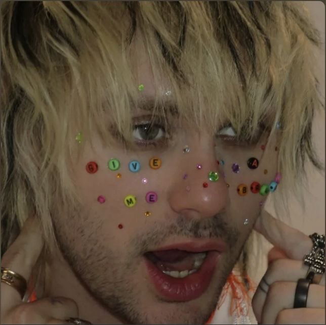 rin is crying over dont stop ⁸¹ ☆⋆ tweet media