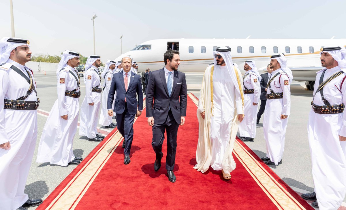 QNA_French's tweet image. Le Prince héritier de la #Royaume_Hachémite_de_Jordanie arrive à Doha pour une visite de travail dans le pays
#QNA #Qatar
bit.ly/3Qvld7R