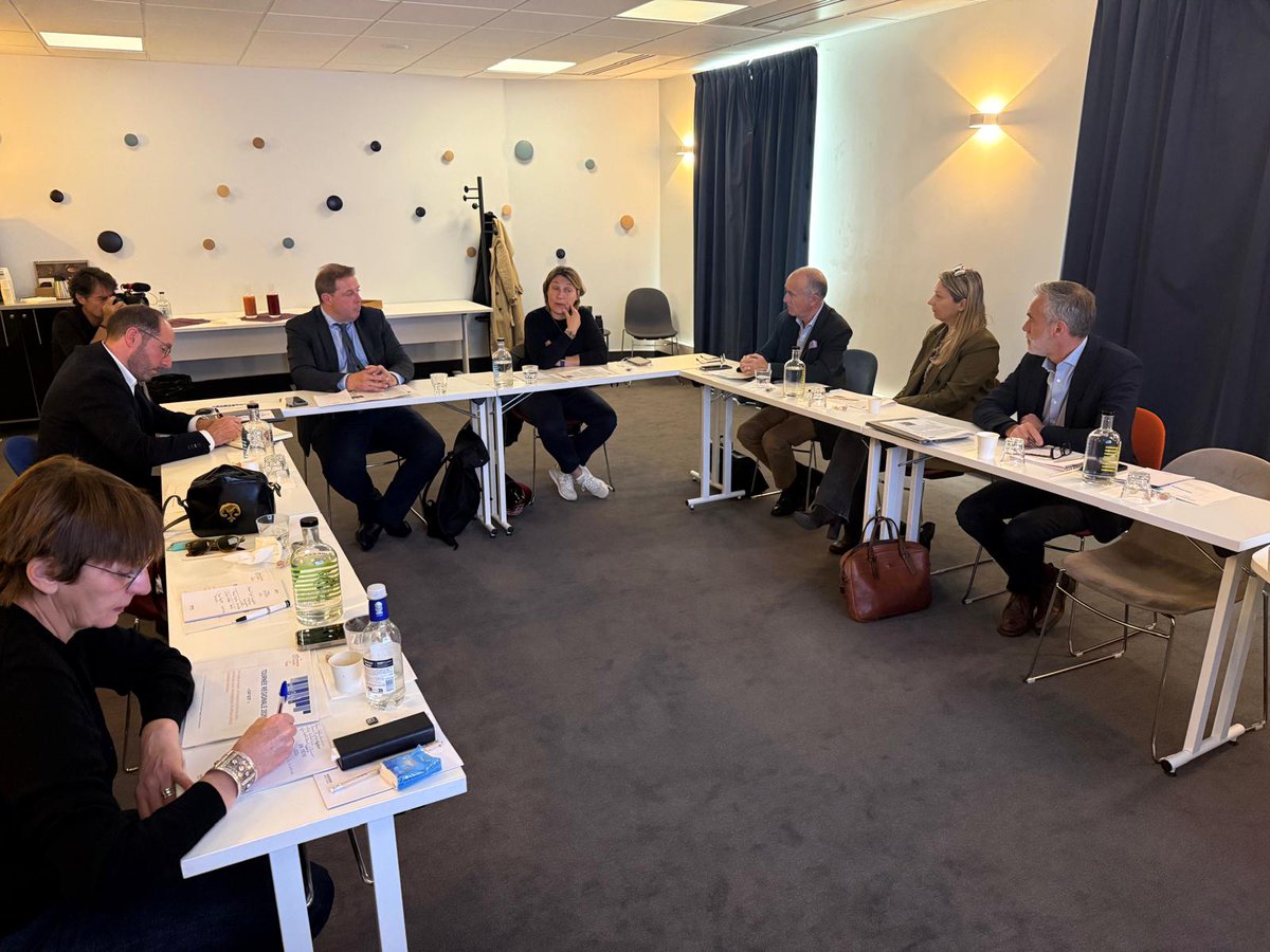 FederationESH's tweet photo. 📍 En direct de #Bordeaux

@VFournier_ est en Nouvelle-Aquitaine pour sa tournée régionale.

Échanges avec les acteurs du #territoire sur les enjeux du #logement et les solutions à déployer.

Focus aussi sur les projets soutenus par le Fonds pour l’#InnovationSociale. https://t.co/Yeb8uyZKts