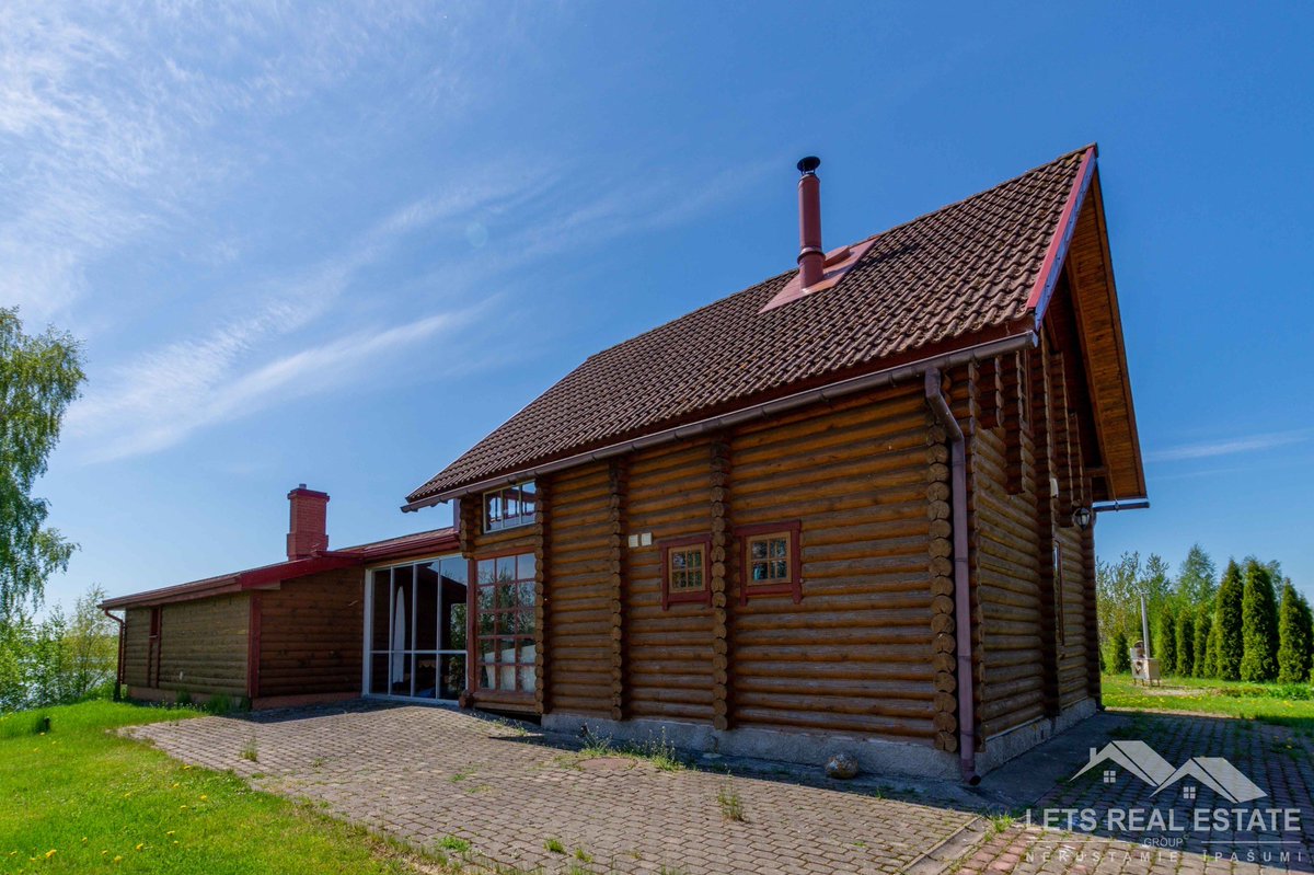 LetsRealEstat's tweet photo. Ekskluzīvs īpašums Daugavas krastā – 3,77 ha miera un plašuma.
Cena: 1200000 EUR
Links: https://t.co/fhDCXvkBXA
Lets Real Estate Group SIA
Tālr.: +37120016507 | +37120032417
E-pasts: info@lregroup.lv
Mājas lapa: https://t.co/OHSTgngY4l https://t.co/zTwi7xvhsf